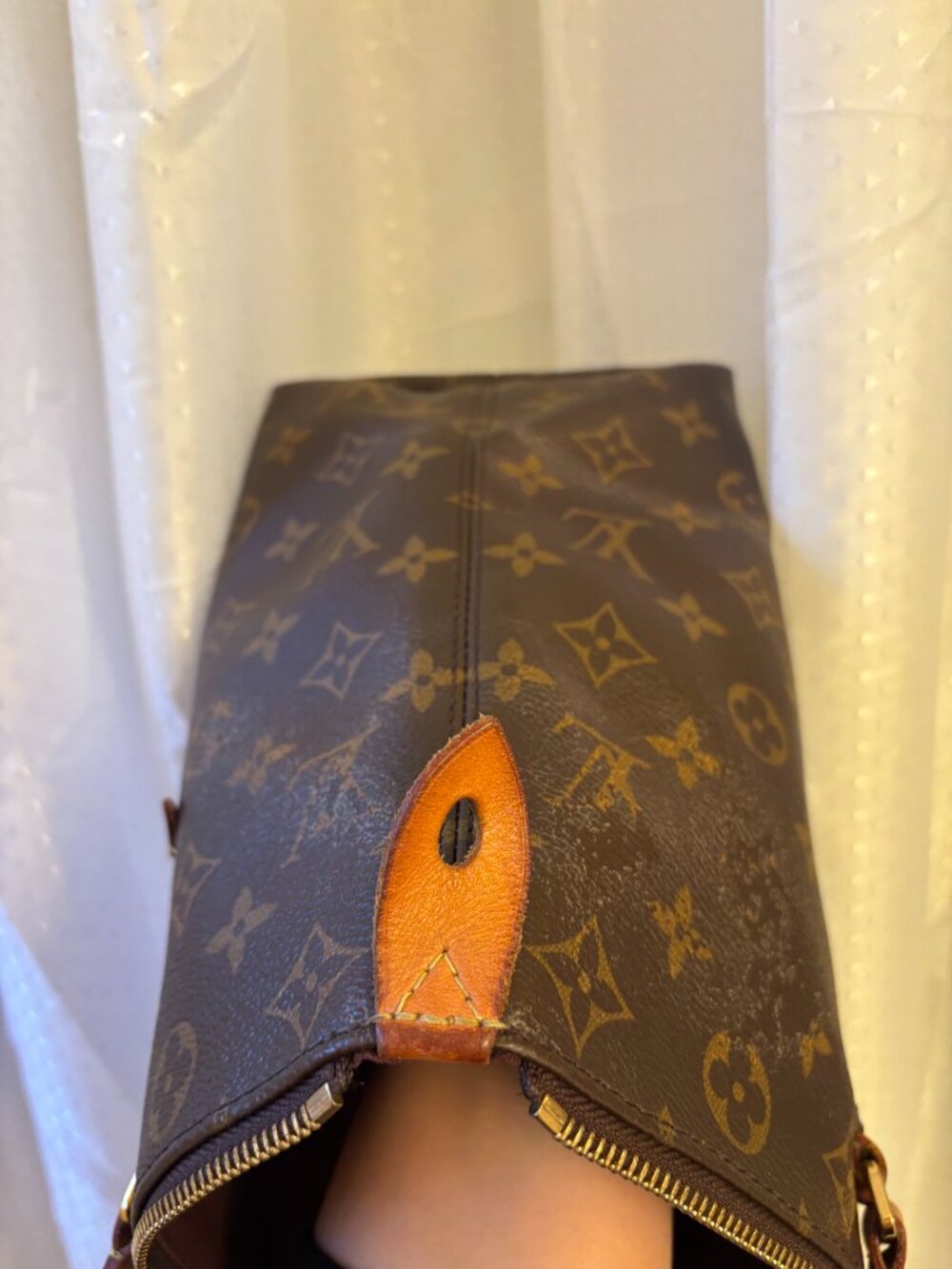 Louis Vuitton Shoulder Bag LENA - Picture 8 of 15